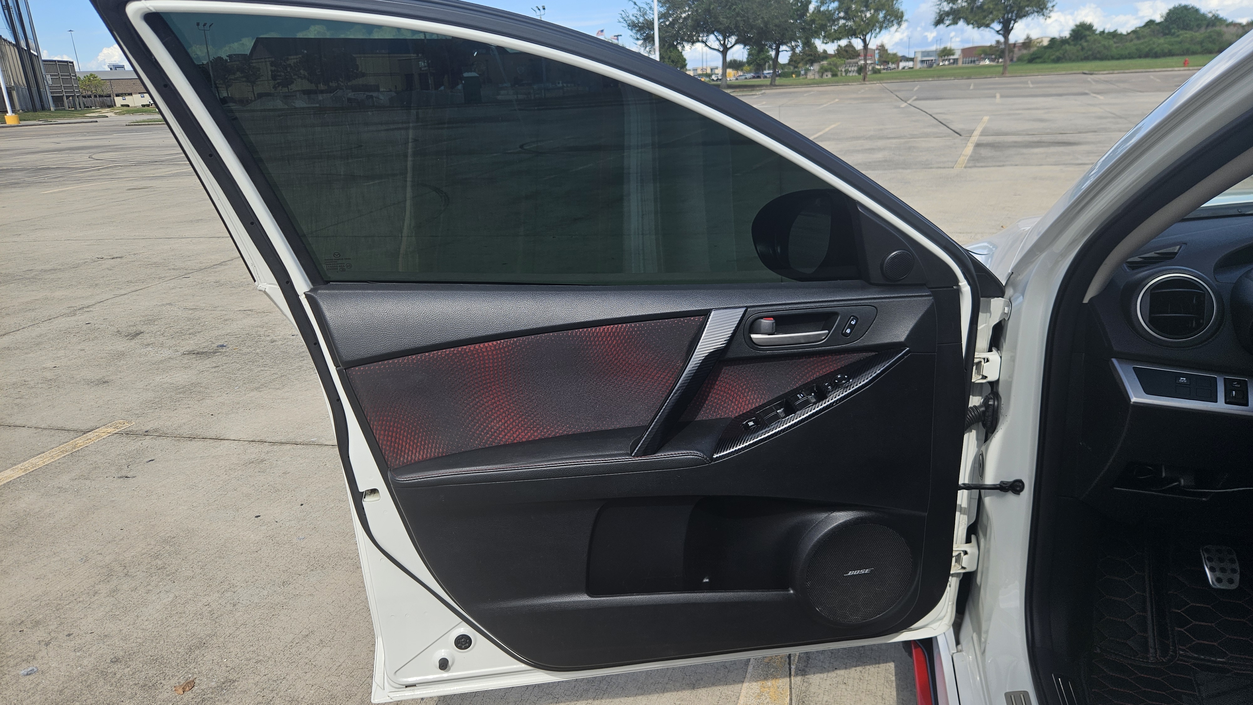 Used 2013 MAZDA MAZDA3 Touring FWD image 8