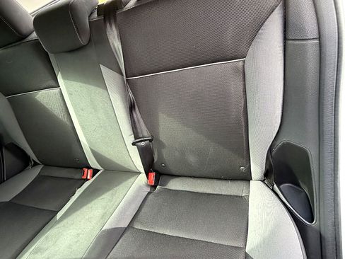 Used 2013 Ford Focus SE w/ SE Winter Pkg image 24