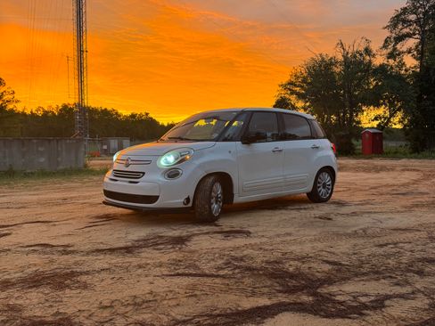 Used 2016 FIAT 500L Pop FWD image 4