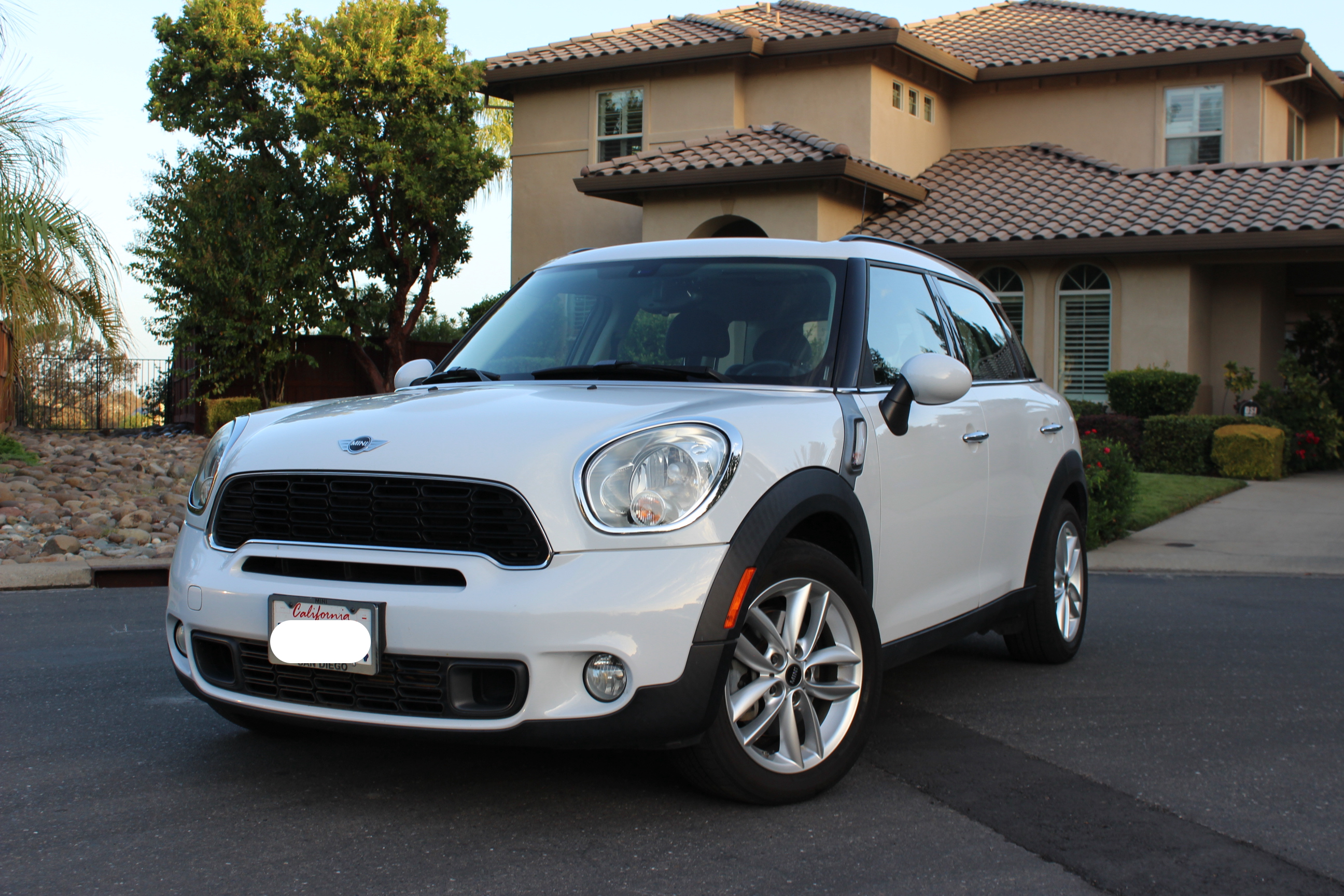Used 2014 MINI Cooper Countryman S FWD image 1