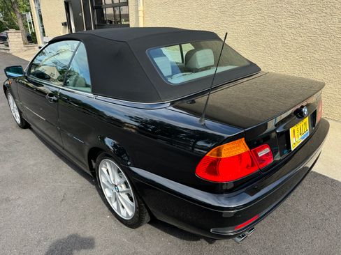 Used 2004 BMW 330Ci Convertible image 2