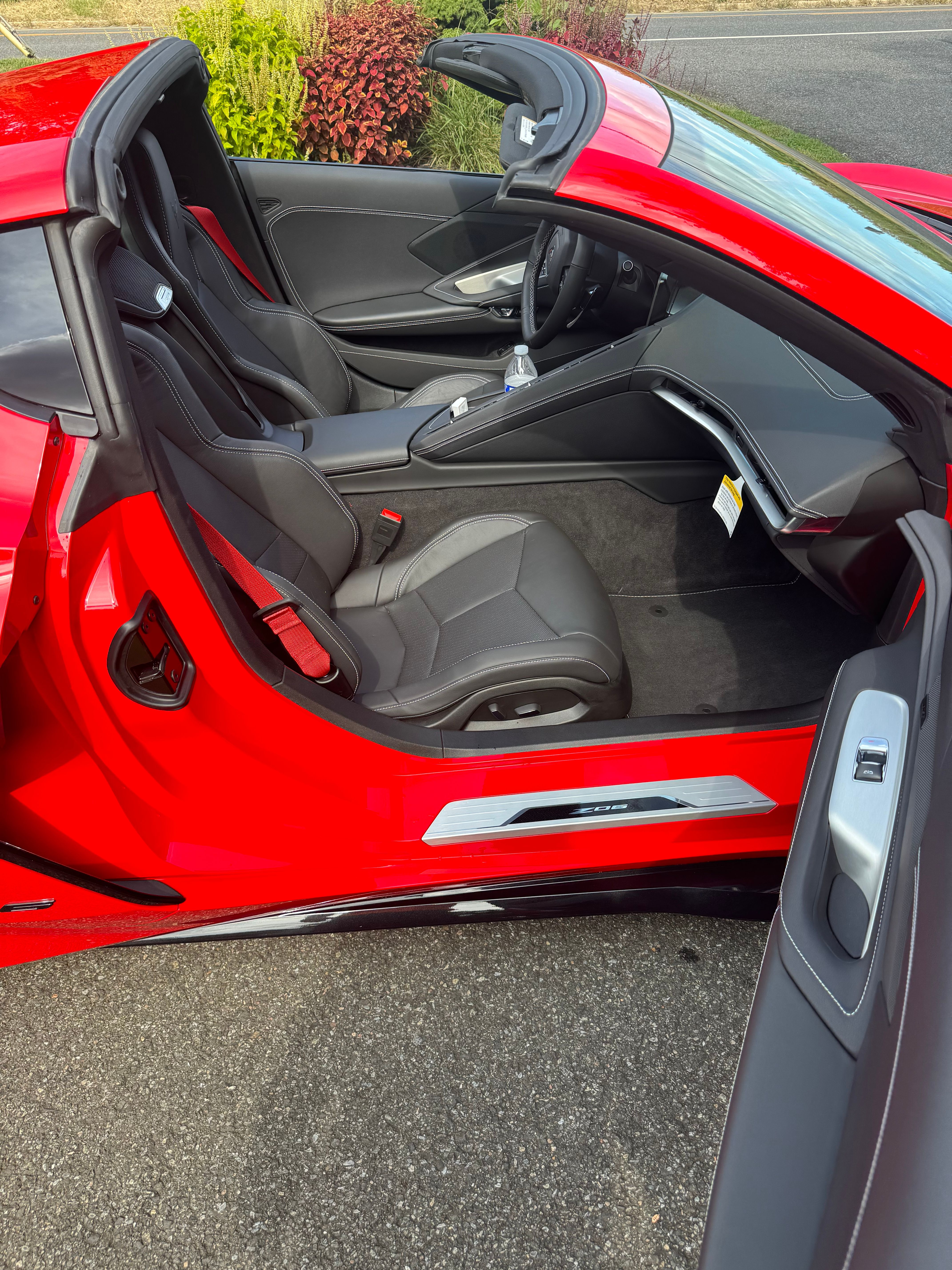 Used 2024 Chevrolet Corvette Z06 RWD image 5