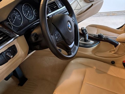 Used 2013 BMW 328i xDrive Sedan image 9