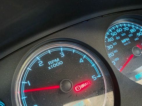 Used 2007 GMC Sierra 3500 SLT w/ Convenience Package image 6