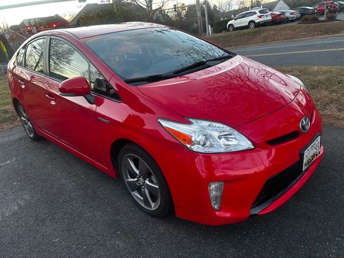 Used 2015 Toyota Prius Persona Series image 2