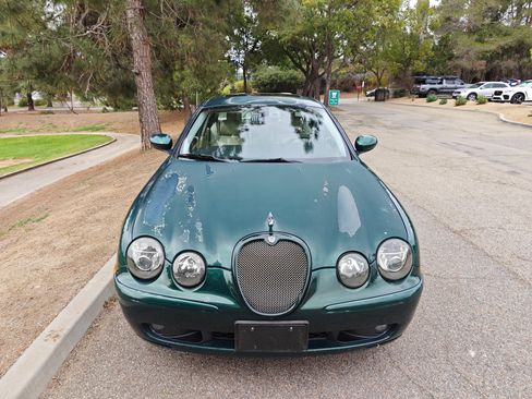 Used 2004 Jaguar S-TYPE R image 12
