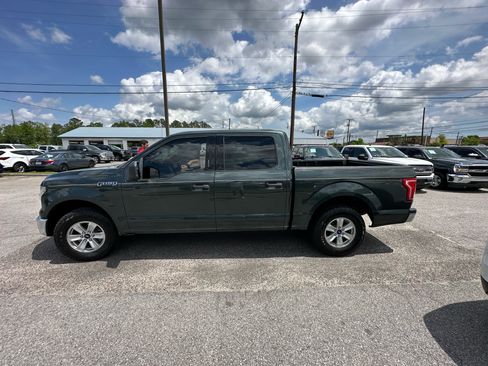 Used 2015 Ford F150 XLT image 2