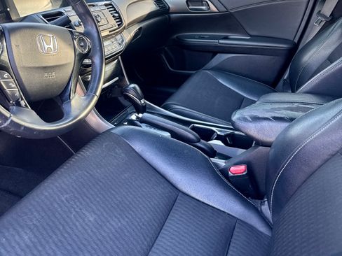 Used 2016 Honda Accord Sport image 9