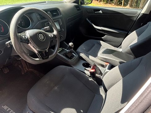 Used 2016 Volkswagen Jetta S FWD image 9