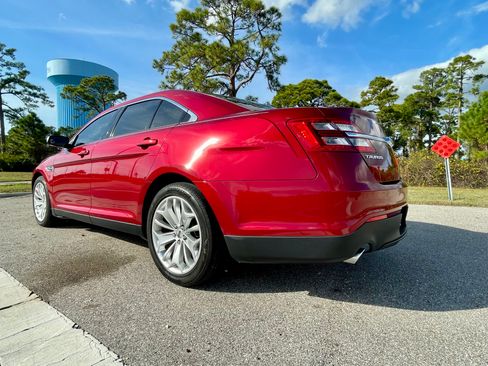 Used 2018 Ford Taurus Limited w/ Driver Assist Package image 5