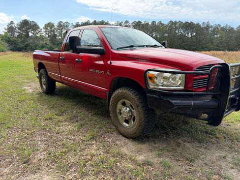 Used 2006 Dodge Ram 3500 Truck SLT image 4