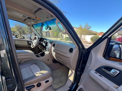 Used 2004 Ford Expedition Eddie Bauer image 14