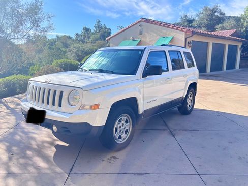 Used 2017 Jeep Patriot Sport w/ Power Value Group image 8