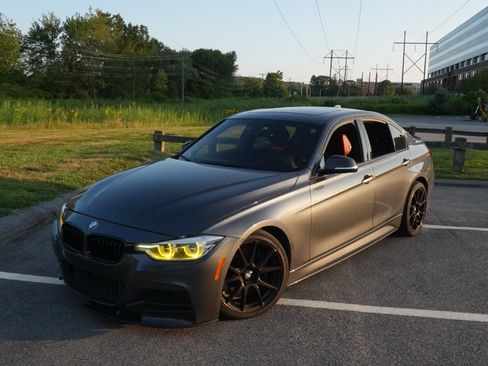 Used 2016 BMW 340i xDrive Sedan image 2