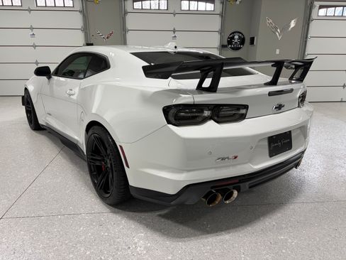 Used 2023 Chevrolet Camaro ZL1 image 5
