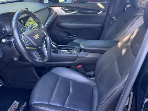 Used 2023 Cadillac XT5 Premium Luxury image 10