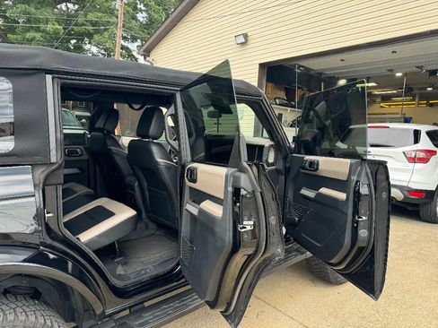 Used 2022 Ford Bronco Wildtrak image 10