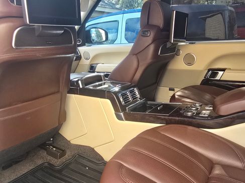 Used 2014 Land Rover Range Rover Long Wheelbase Autobiography image 5