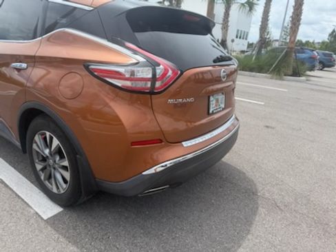 Used 2015 Nissan Murano SL w/ SL Technology Package image 4