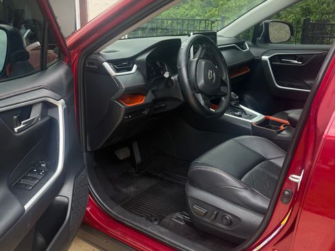Used 2019 Toyota RAV4 Adventure AWD/4WD image 21