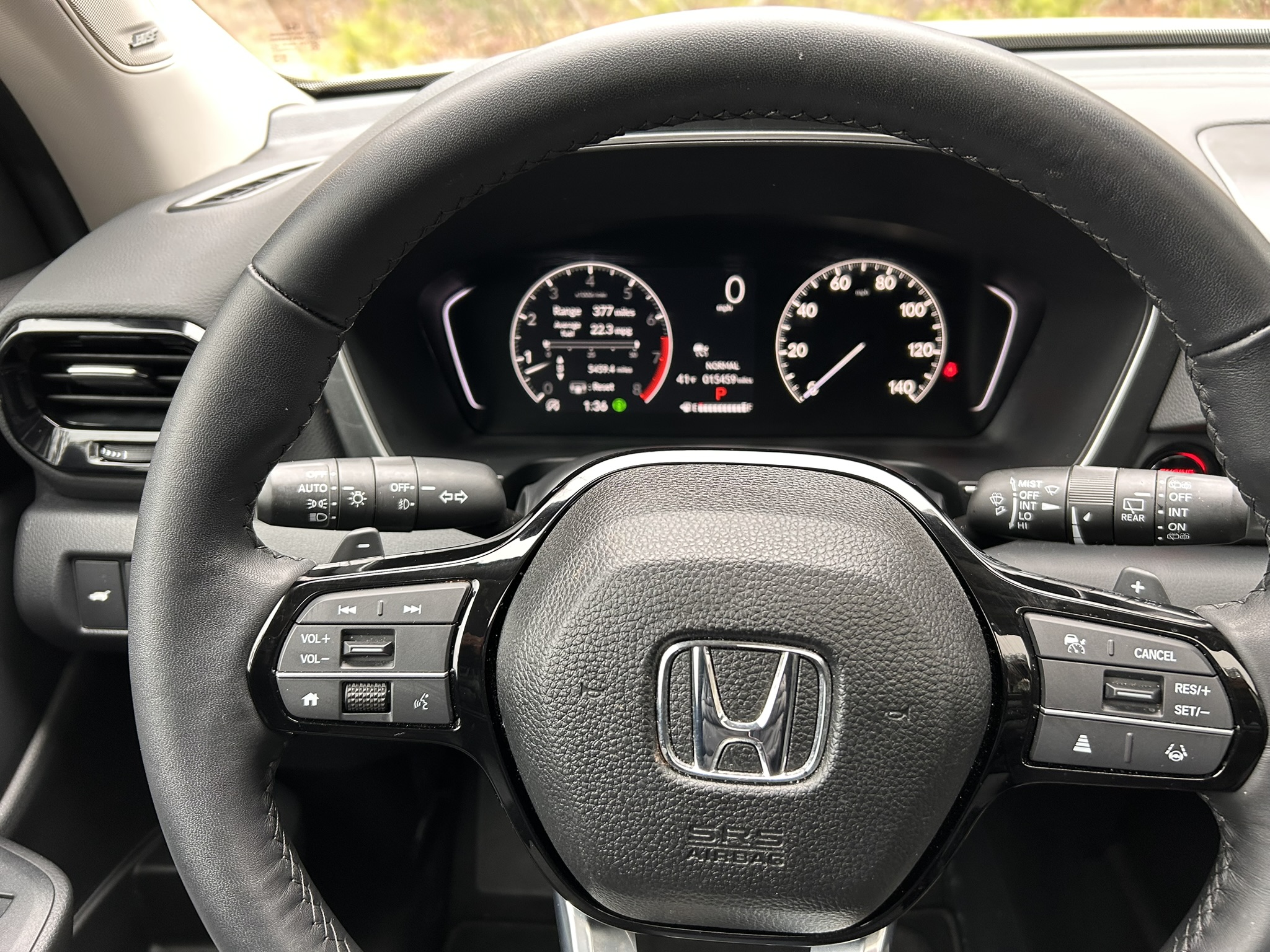 Used 2024 Honda Pilot Touring image 2