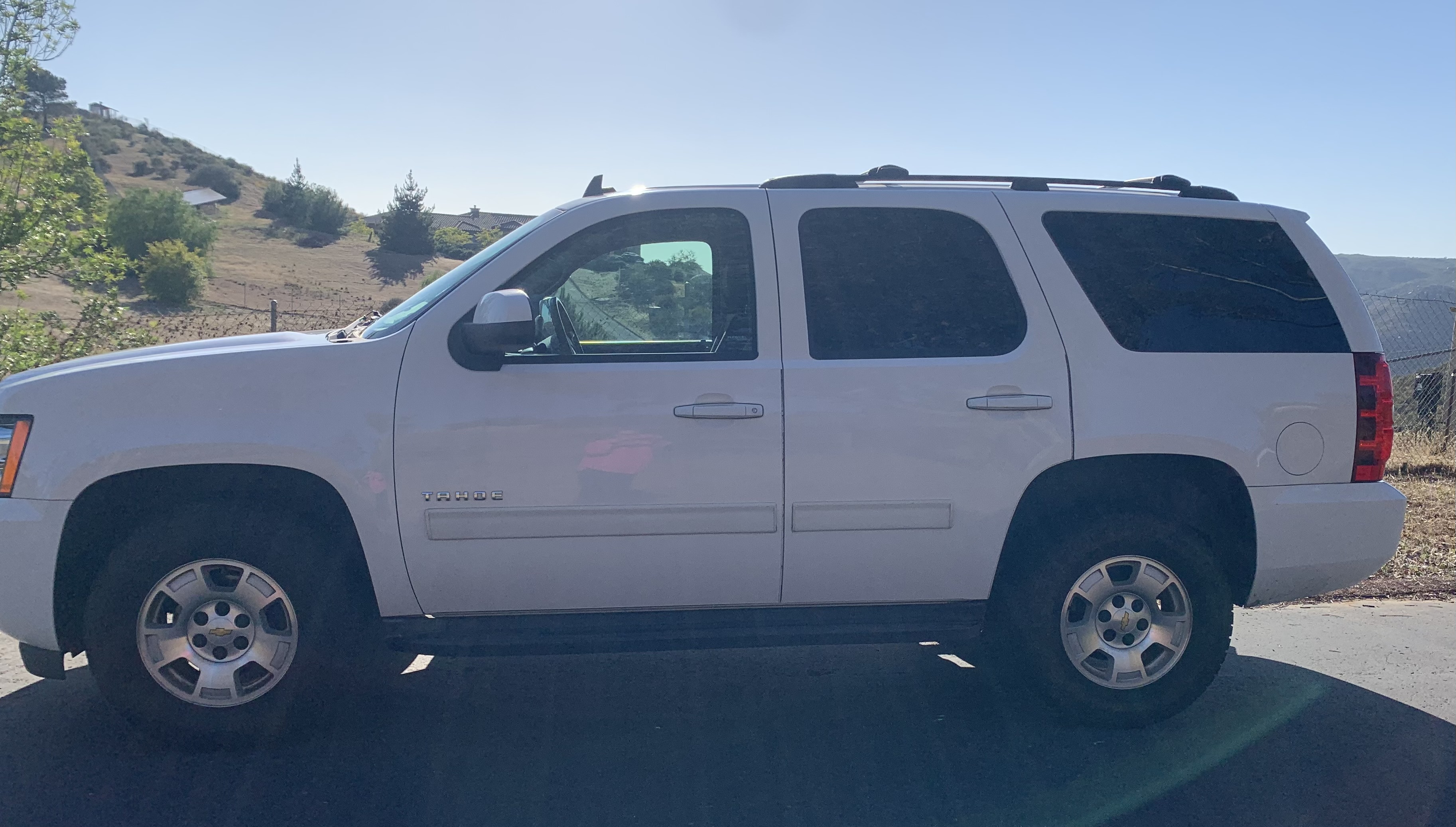 Used 2013 Chevrolet Tahoe LS w/ Convenience Package AWD/4WD image 9