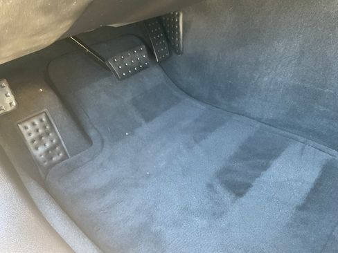 Used 2006 Cadillac STS V image 26