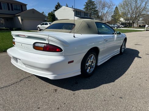 Used 2001 Chevrolet Camaro LT w/ Sport Appearance Pkg image 12