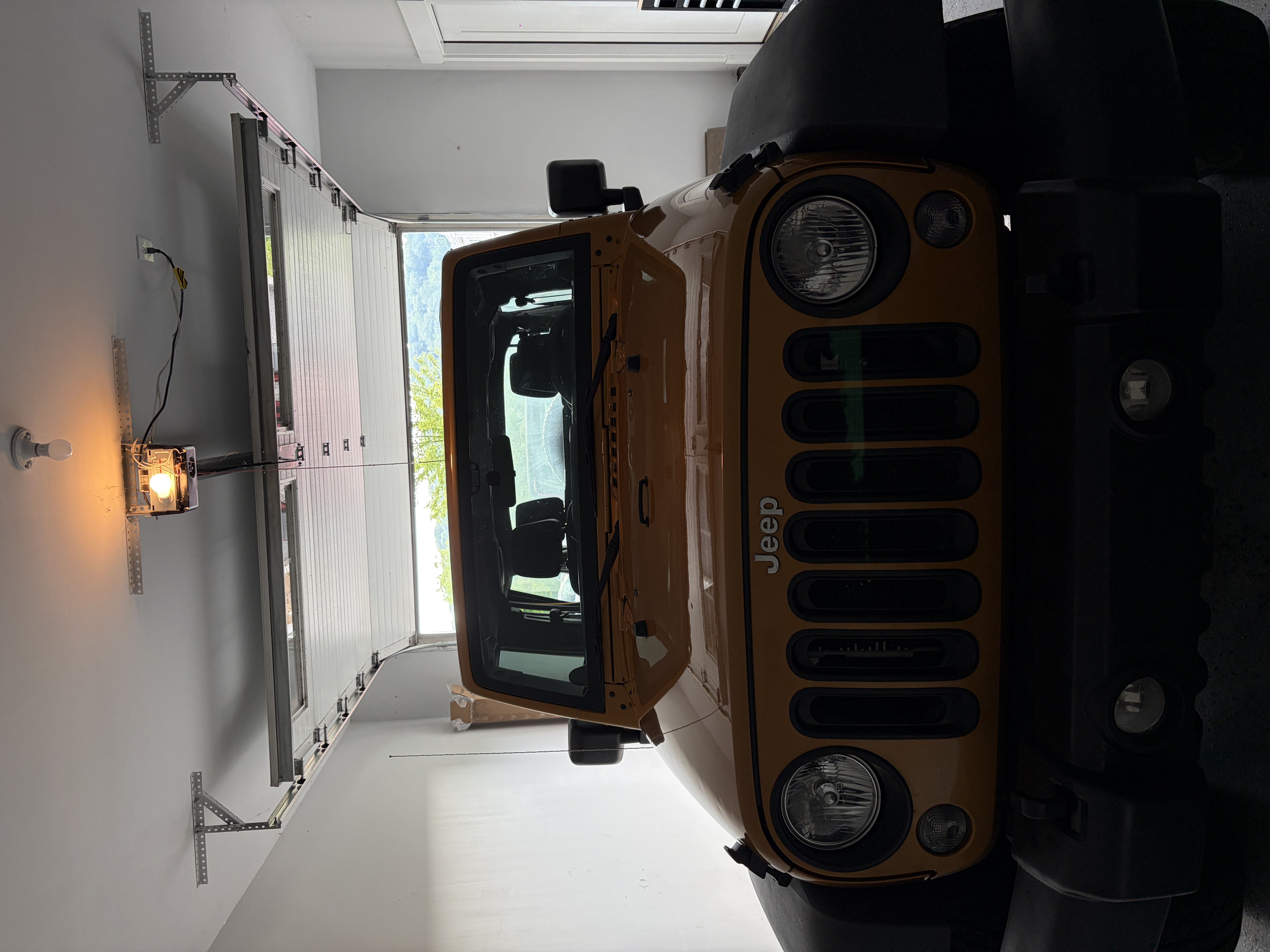 Used 2014 Jeep Wrangler Unlimited Sport AWD/4WD image 2