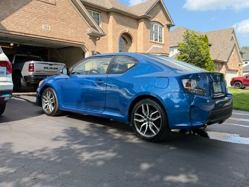 Used 2015 Scion tC FWD image 2