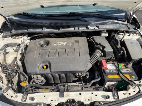 Used 2010 Toyota Corolla LE FWD image 6