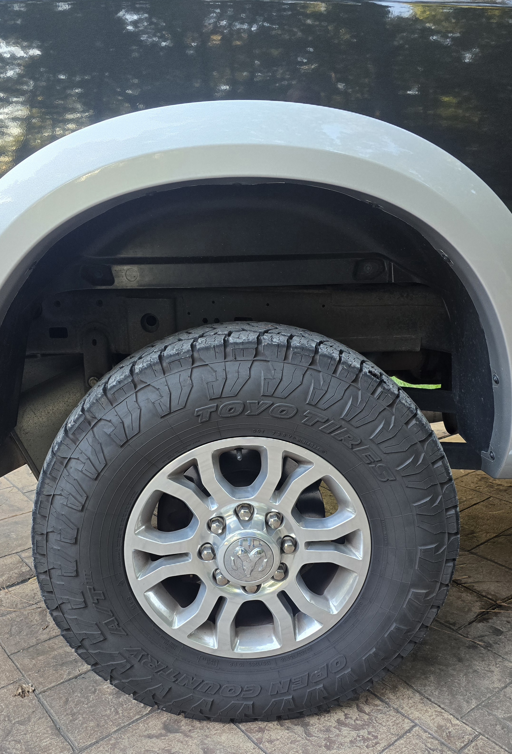 Used 2017 RAM 2500 Laramie w/ Snow Chief Group AWD/4WD image 12