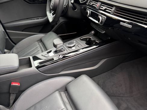 Used 2019 Audi A5 2.0T Premium Plus w/ Premium Plus image 17