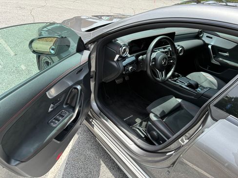 Used 2022 Mercedes-Benz CLA 250 image 15