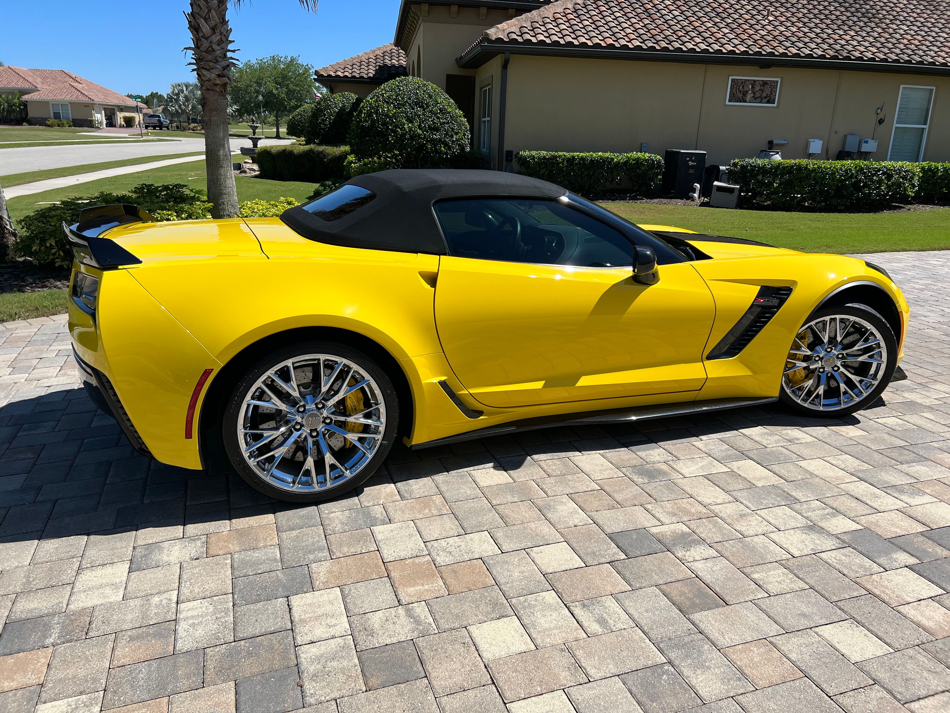 Used 2016 Chevrolet Corvette Z06 w/ Z07 Performance Package RWD image 10