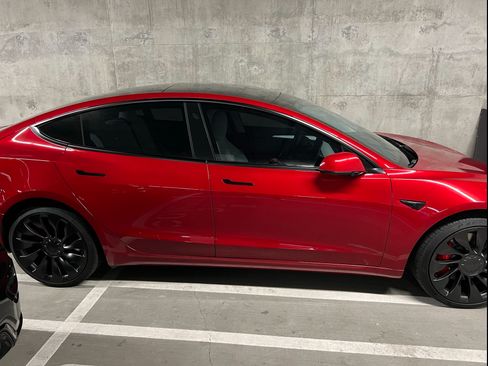 Used 2022 Tesla Model 3 Performance image 6