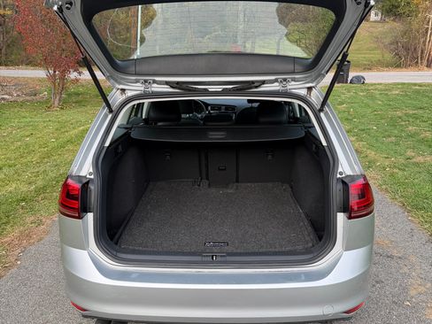 Used 2015 Volkswagen Golf SEL image 8