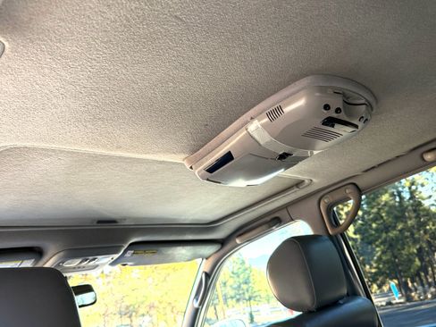 Used 2002 Toyota Land Cruiser AWD/4WD image 29