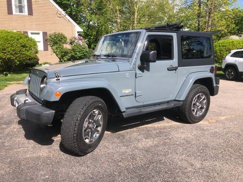 Used 2014 Jeep Wrangler Sahara w/ Connectivity Group AWD/4WD image 1