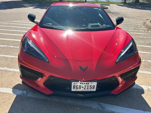 Used 2021 Chevrolet Corvette Stingray Preferred Cpe w/ Z51 Performance Package image 4