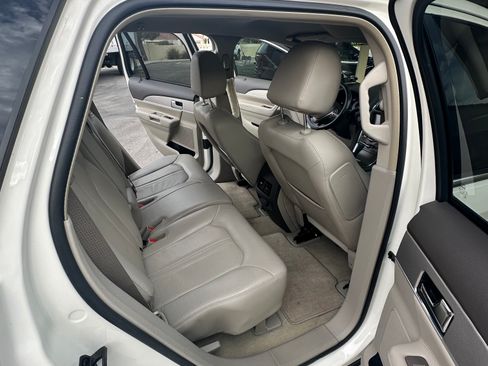 Used 2013 Lincoln MKX Sport Utility 4D image 15