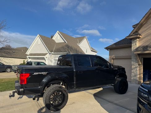 Used 2020 Ford F150 Lariat w/ Equipment Group 502A Luxury image 6