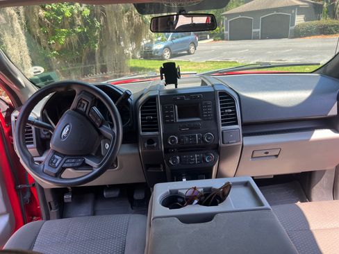 Used 2017 Ford F150 XLT RWD image 14
