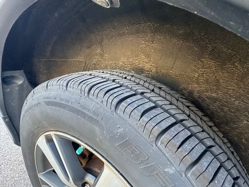 Used 2017 Toyota RAV4 XLE FWD image 21
