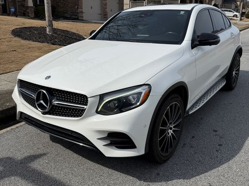 Used 2019 Mercedes-Benz GLC 300 4MATIC Coupe image 1