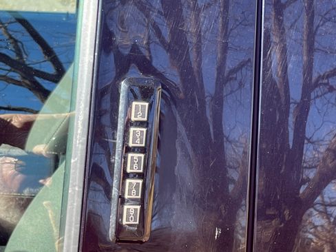 Used 2018 Ford F150 XLT w/ Equipment Group 302A Luxury image 19