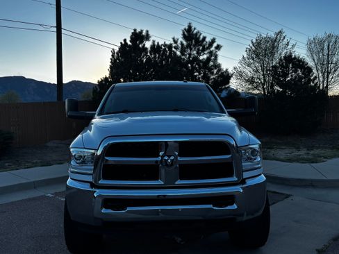 Used 2015 RAM 2500 Tradesman w/ Chrome Appearance Group image 2