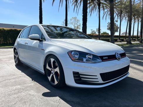 Used 2017 Volkswagen GTI S image 24