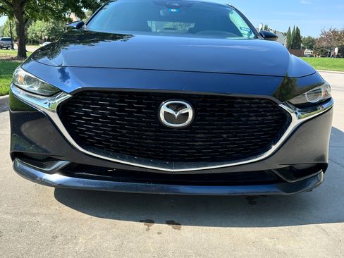 Used 2019 MAZDA MAZDA3 Sedan w/ Select Package image 8