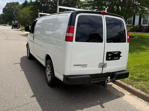 Used 2014 Chevrolet Express 1500 RWD image 2
